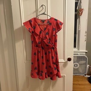 Cute red sundress!
